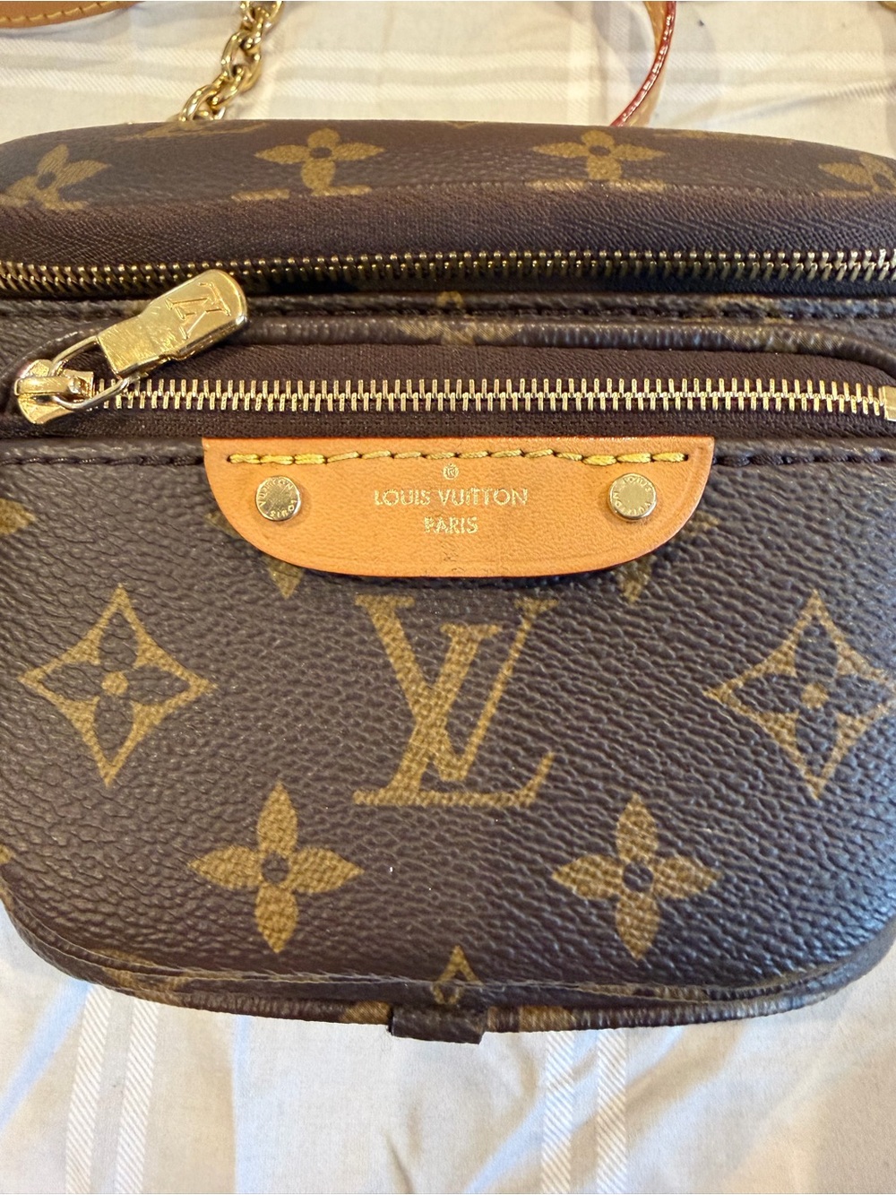 100% Authentic Louis Vuitton Mini Bum Bag - Picture 3 of 12